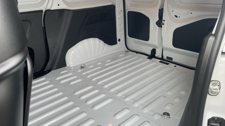 Vauxhall Combo Cargo Combo Diesel 1.5 Turbo D 100ps Pro H1 Van